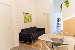 Luxury Apartment, Balcony, City View | Living area