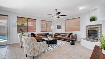 Smart TV, fireplace, video games, table tennis