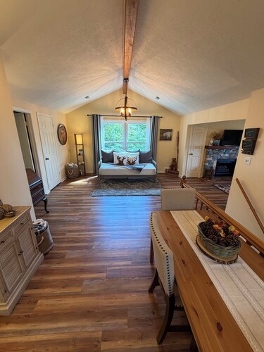 The Treehouse- Lake Toxaway