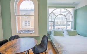 1 chambre, fer et planche à repasser, Wi-Fi