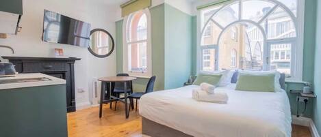 1 bedroom, iron/ironing board, WiFi