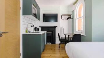 1 bedroom, iron/ironing board, WiFi