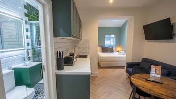 1 bedroom, iron/ironing board, WiFi, bed sheets