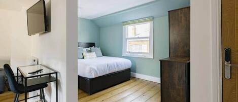 1 sovrum, strykjärn/strykbräda, wi-fi och sängkläder