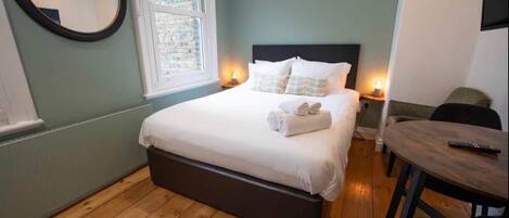 1 bedroom, iron/ironing board, WiFi, bed sheets