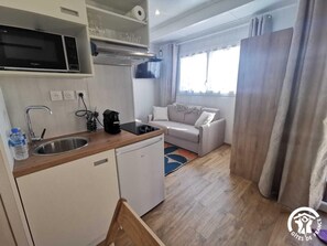 Interior - La Tiny de Creissan - CREISSAN (CREISSAN)