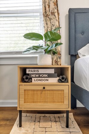 2 多间卧室、免费 WiFi、床单