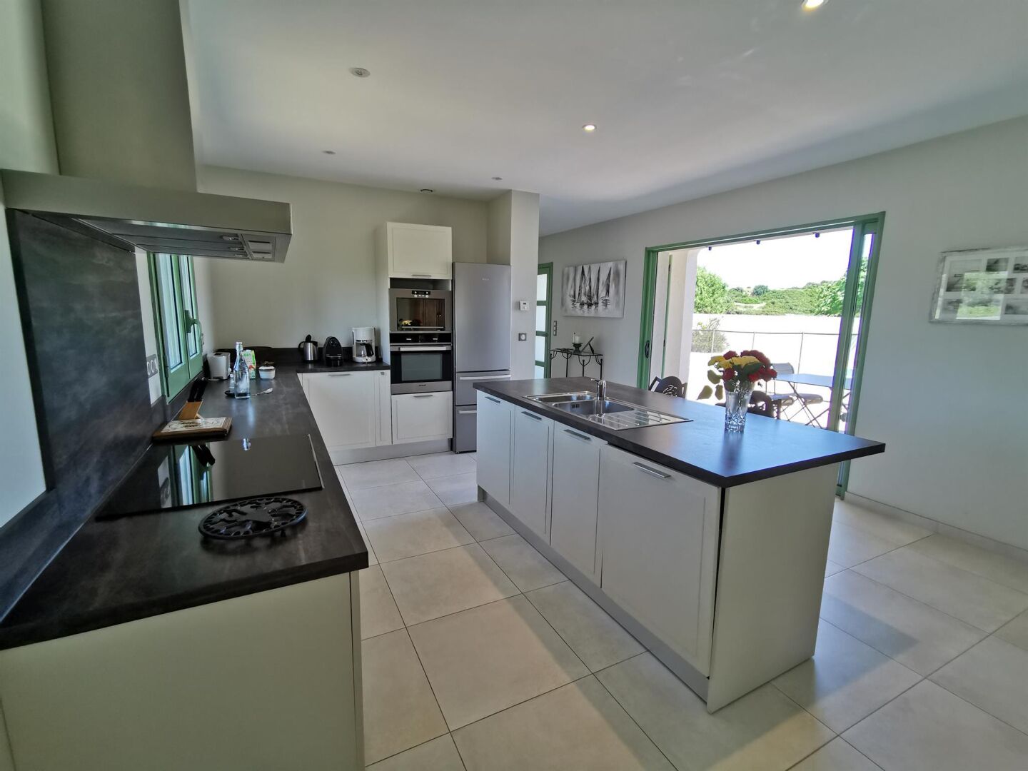 冰箱、微波炉、烤箱、洗碗机