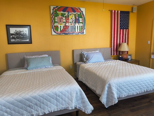 Inn The Sky Main House Sleeps 8 Firepit