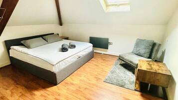 1 bedroom, iron/ironing board, Internet, bed sheets