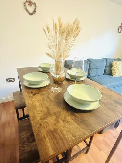 Terrific house with fitness option in charming Newark-on-Trent