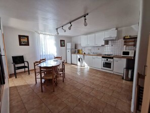 Dishwasher - Domaine Honoré Audran- 34G3604 (BOSC(LE))