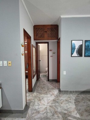 Interior - Praia Grande Ubatuba Apartment 400 meters from the beach. Airy and spacious. (Ubatuba)