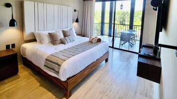 3 Schlafzimmer, Schreibtisch, Bügeleisen/Bügelbrett, Reisekinderbett