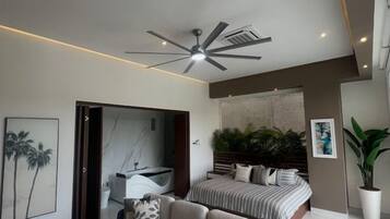 4 Schlafzimmer, BĂŒgeleisen/BĂŒgelbrett, Reisekinderbett, kostenloses WLAN