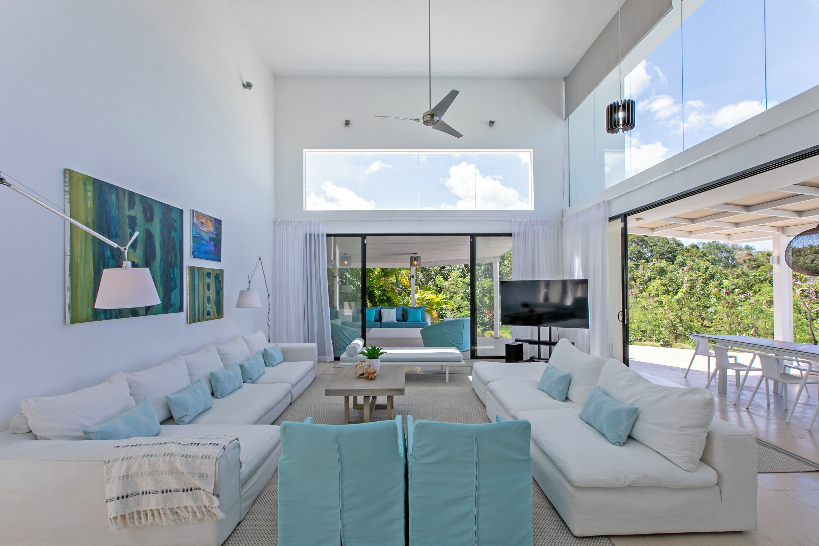 Televisión de pantalla plana