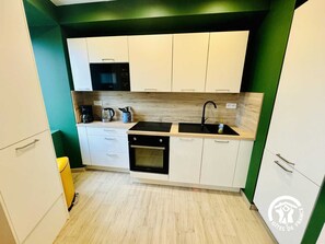 Fridge, microwave, oven, dishwasher