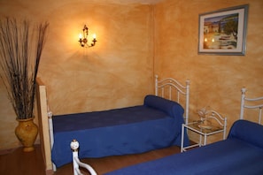2 bedrooms, free WiFi