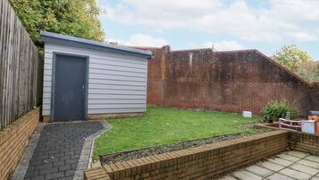 Cottage | Property grounds