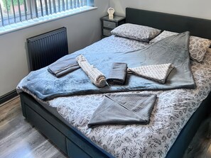 1 bedroom, individually decorated, individually furnished, free WiFi - Cosy Southampton Apartment (Southampton)