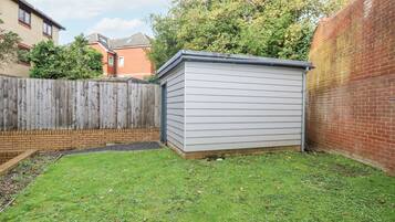 Cottage | Property grounds