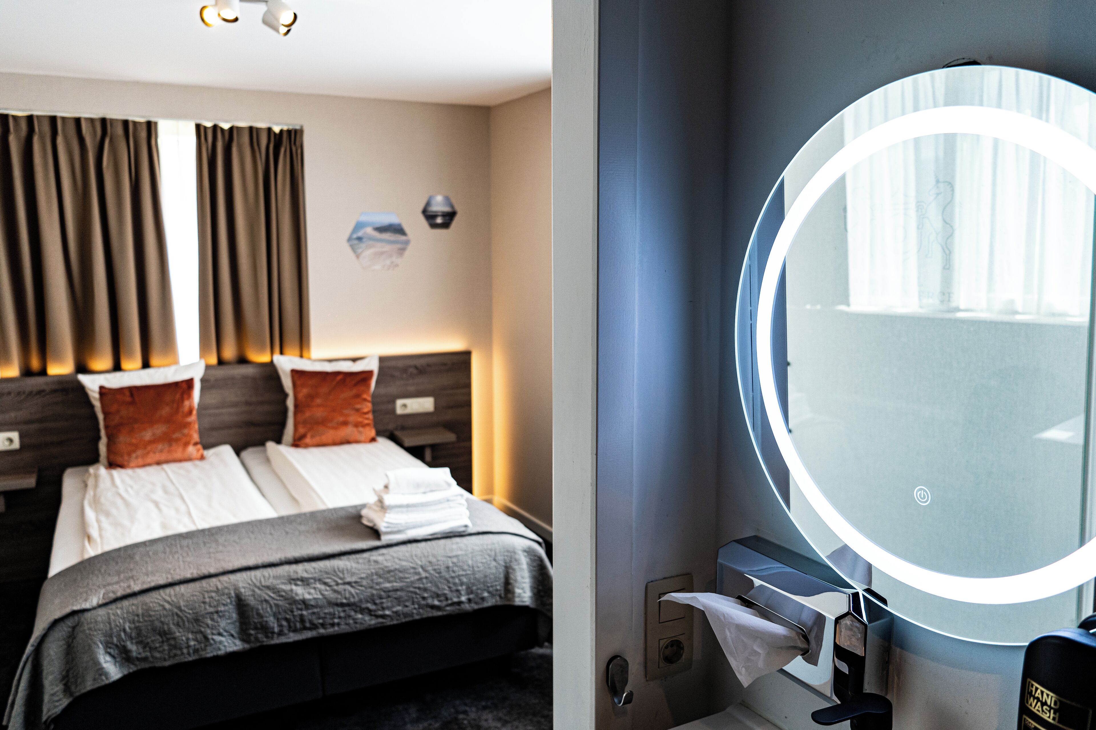 Comfort Twin Room, Private Bathroom | Free WiFi, wheelchair access