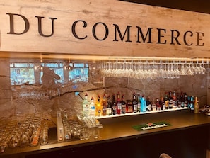 Bar (on property) - Hotel Du Commerce (Oostburg)