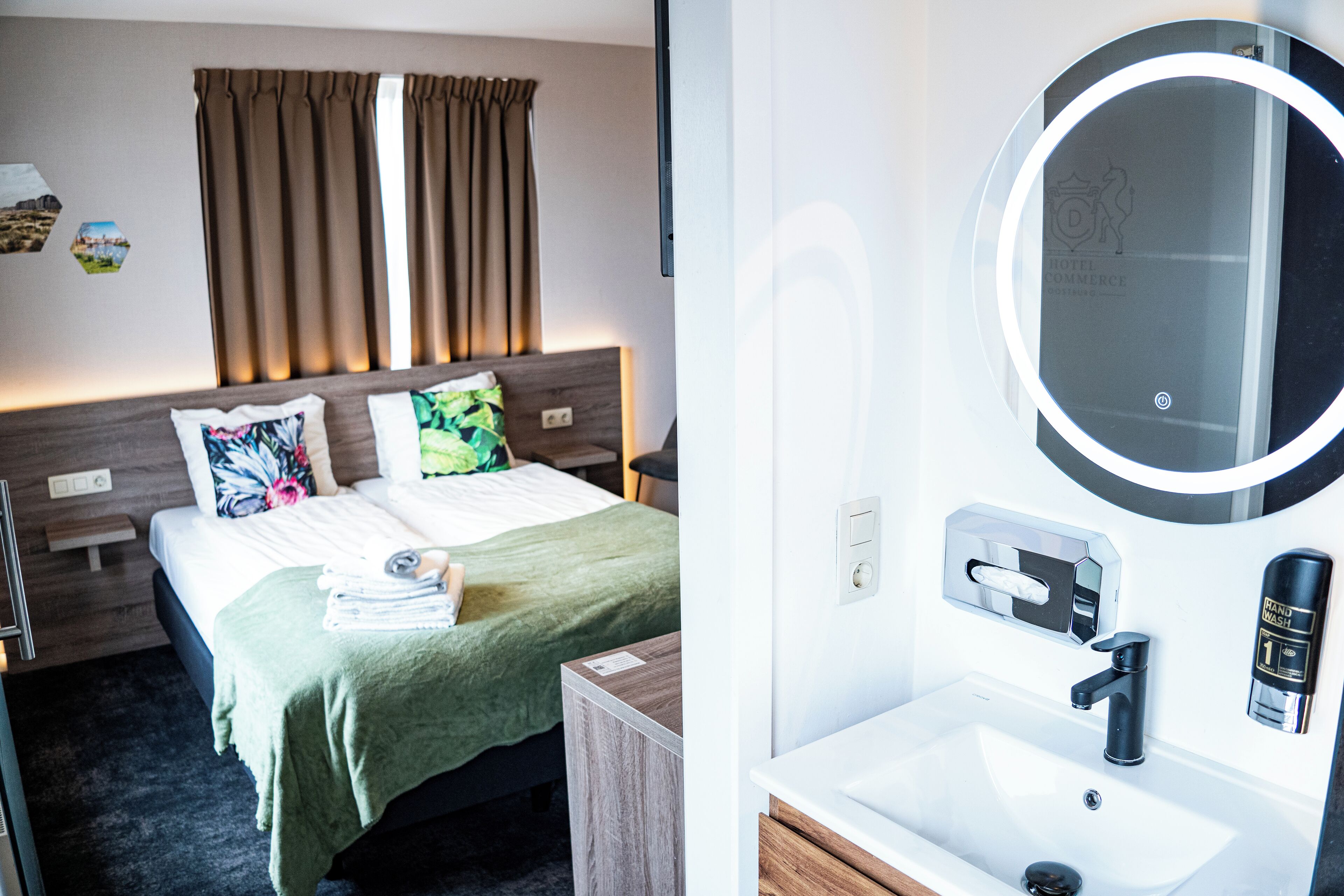 Free WiFi, wheelchair access