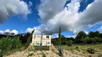 Enceinte de lâhĂ©bergement