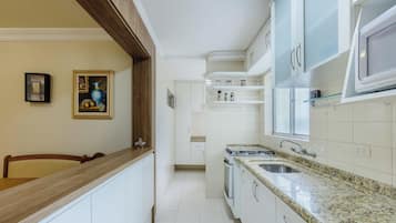 Basic Apartment | Private kitchen
