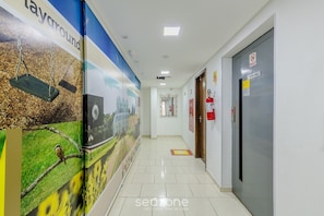 Interior - Apartments in a Building 270 m From the Curitiba Botanical Garden - Coss (Curitiba)