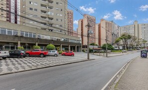 Exterior - Apartments in a Building 270 m From the Curitiba Botanical Garden - Coss (Curitiba)