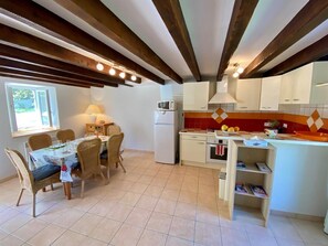 Micro-ondes, lave-vaisselle