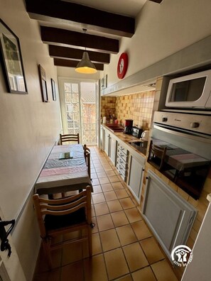 Dining - Le Grillon - SALLES D'AUDE (SALLES D AUDE)