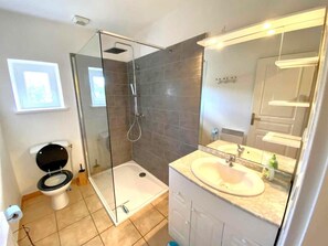 Shower - Domaine de la Roque - TREBES (TREBES)