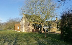 Exterior - Holiday Home 'Suite Sauna Jacuzzi Hammam' with Wi-Fi and Air Conditioning (VIEUX VIEL)