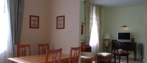 تناول الطعام