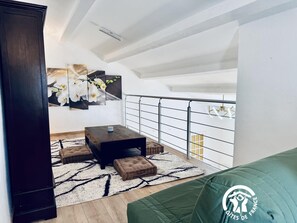 2 bedrooms, free WiFi