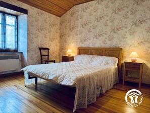 2 bedrooms