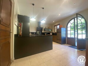 Microondas y lavavajillas