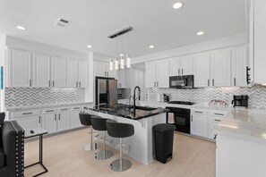 Mikroaaltouuni, tehosekoitin