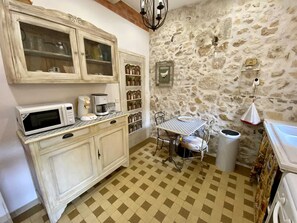 Fridge, microwave, oven, dishwasher - Discover Nature - SALLES D'AUDE (SALLES D'AUDE)