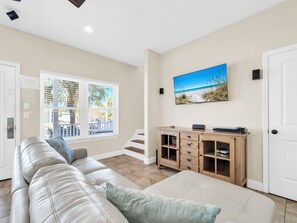 Smart TV, DVD player
