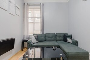 TV - GuestReady - Cozy Modern Flat in Paddington (London)