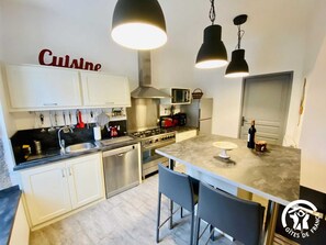 Microondas y lavavajillas