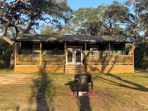 المنشأة من الخارج