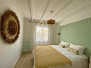 4 bedrooms, free WiFi