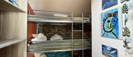 3 makuuhuonetta, ilmainen Wi-Fi