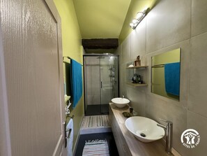 Shower - The Port Vendres loft (PORT VENDRES)
