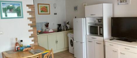 Frigorífic, microones i forn